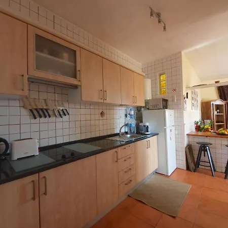 Sunrise Directly At The Sea 아파트