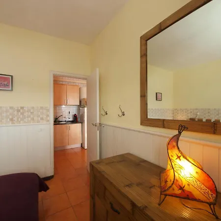 아파트 Sunrise Directly At The Sea *